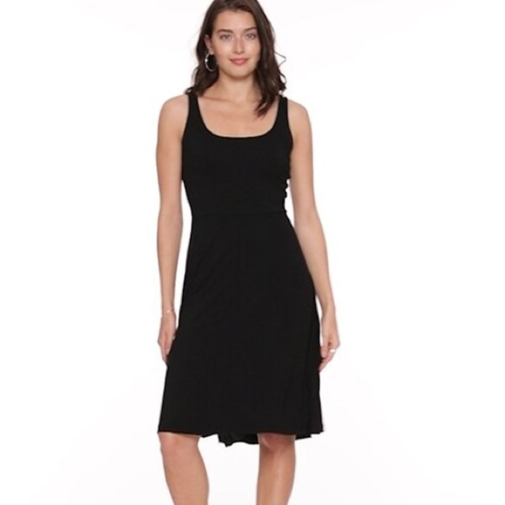 Black Sleeveless Dress
